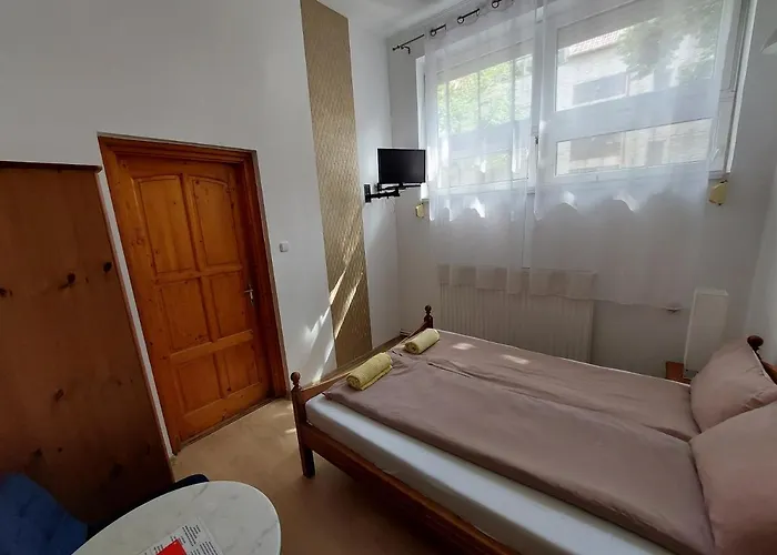 Palma Vendeghaz Bed and Breakfast 3*