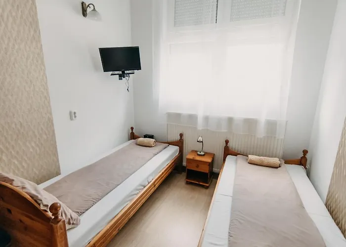 Palma Vendeghaz Bed and Breakfast 3*